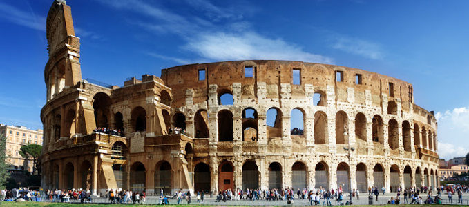 Roma_-_Colosseo_-_Shutterstock_10.jpg